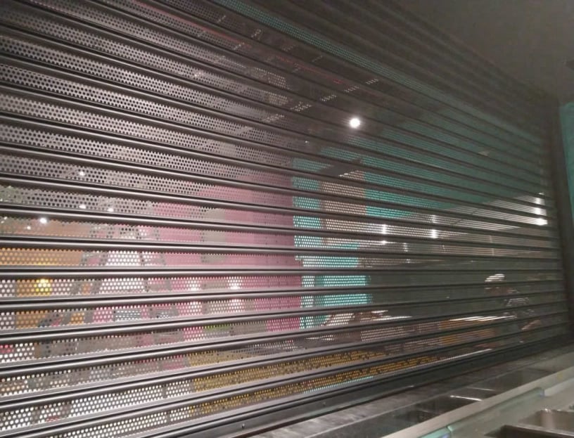 Cortinas enrollables en fleje Micro Perforado