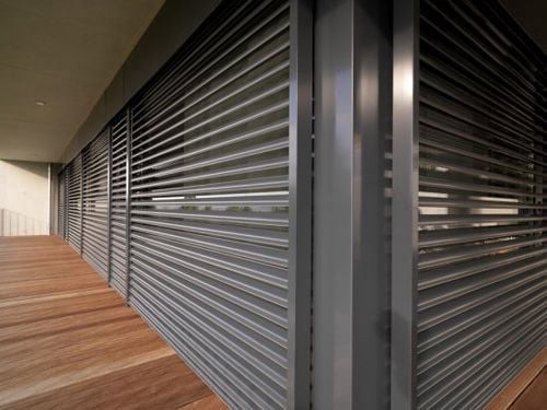 Cortinas enrollables en Fleje Cerrado